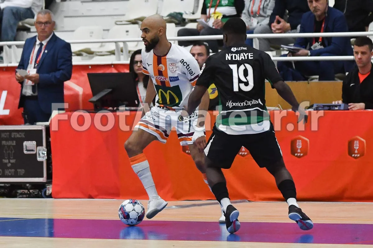 Futsal. L’Etoile Lavalloise au firmament