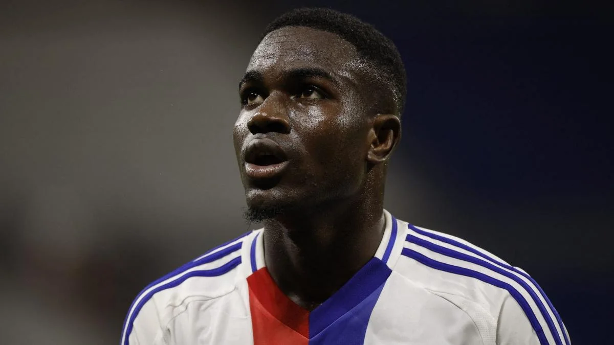 OL : l’hommage touchant des supporters à Ernest Nuamah 
