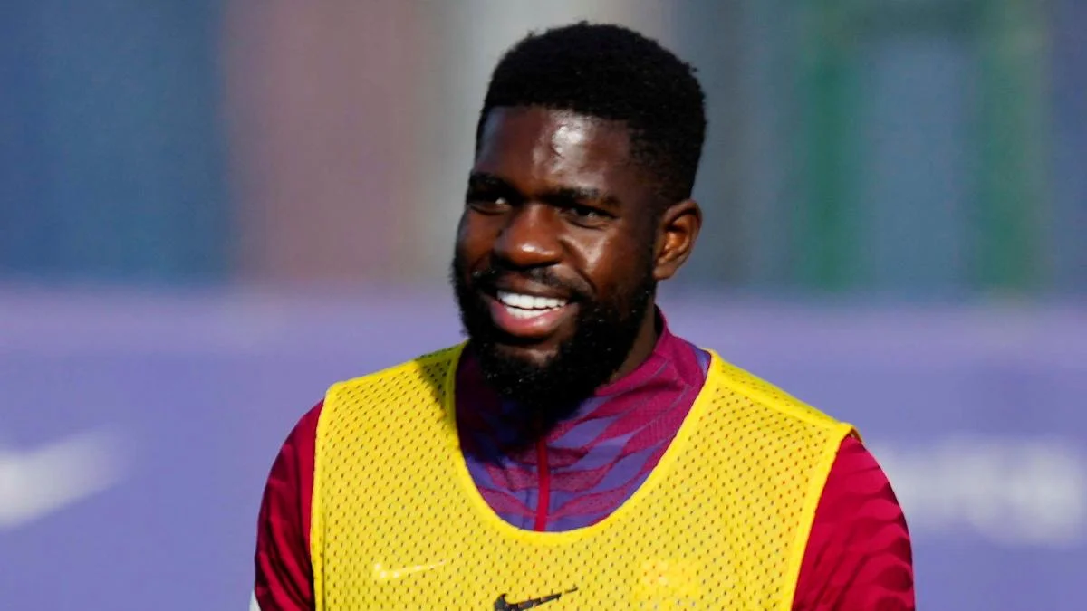 Samuel Umtiti tacle Michael Olise
