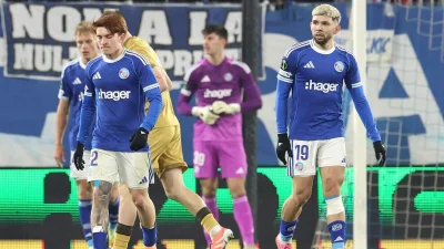 Ligue Europa Conference : défait par le Rayo Vallecano, Strasbourg s’arrête aux portes de la finale !