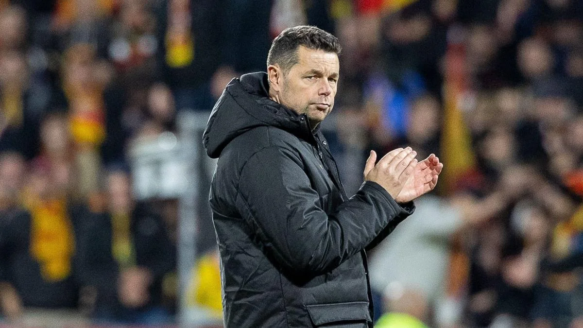 Lens : Pierre Sage abandonne définitivement la course au titre