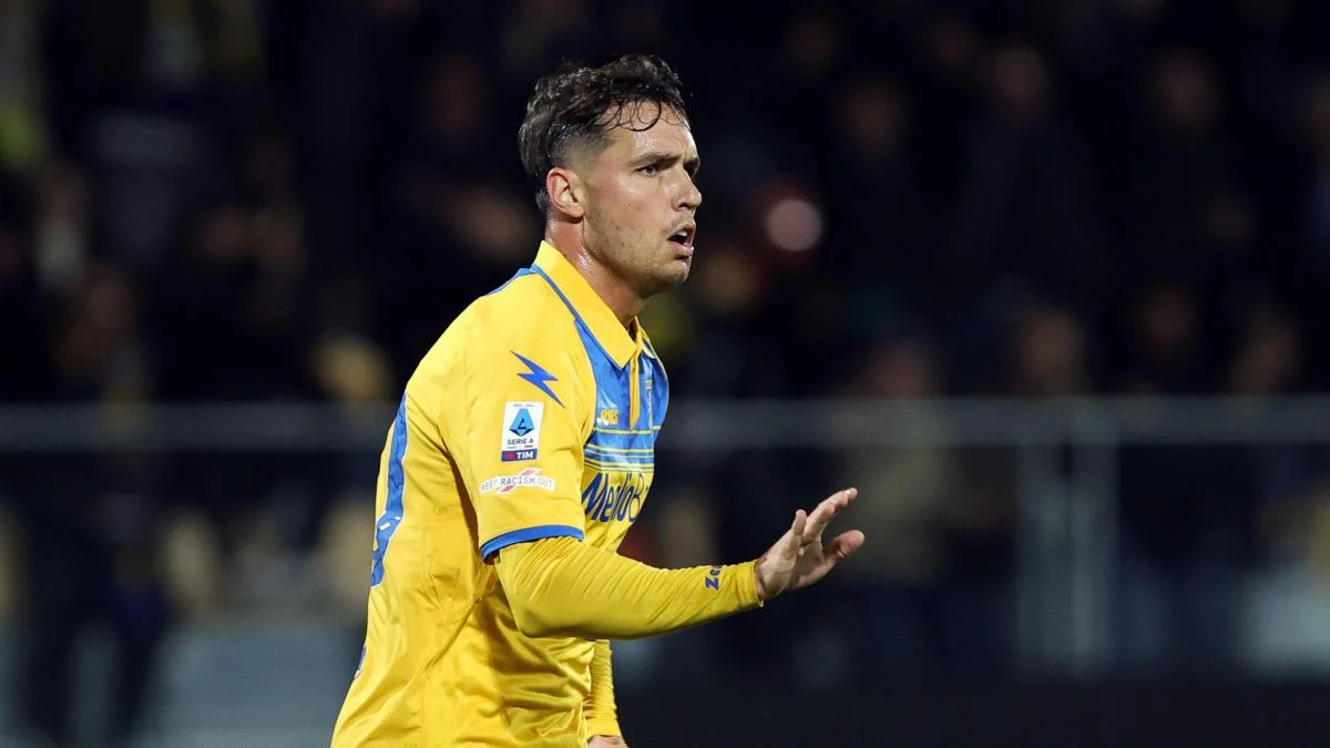 Le Pescara de Lorenzo Insigne descend en Serie C, Frosinone remonte en Serie A