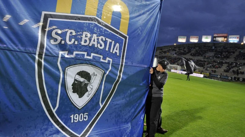 L2 : le match Bastia-Le Mans interrompu pour des jets de fumigènes