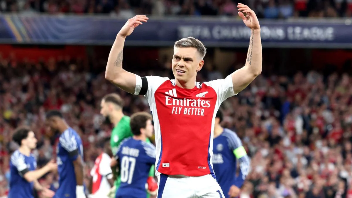 PL : Arsenal enfonce West Ham et conserve son avance sur Manchester City