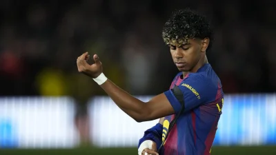 Lamine Yamal chambre Jude Bellingham après le Clàsico remporté par le Barça