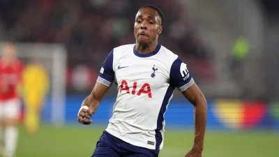 «De héros de Tottenham à zéro», l’Angleterre s’acharne brutalement sur Mathys Tel