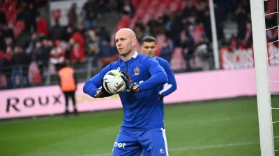 Nice : Maxime Dupé en discussion avec le FC Nantes