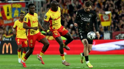 PSG : le magicien Khvicha Kvaratskhelia n’en finit plus de briller