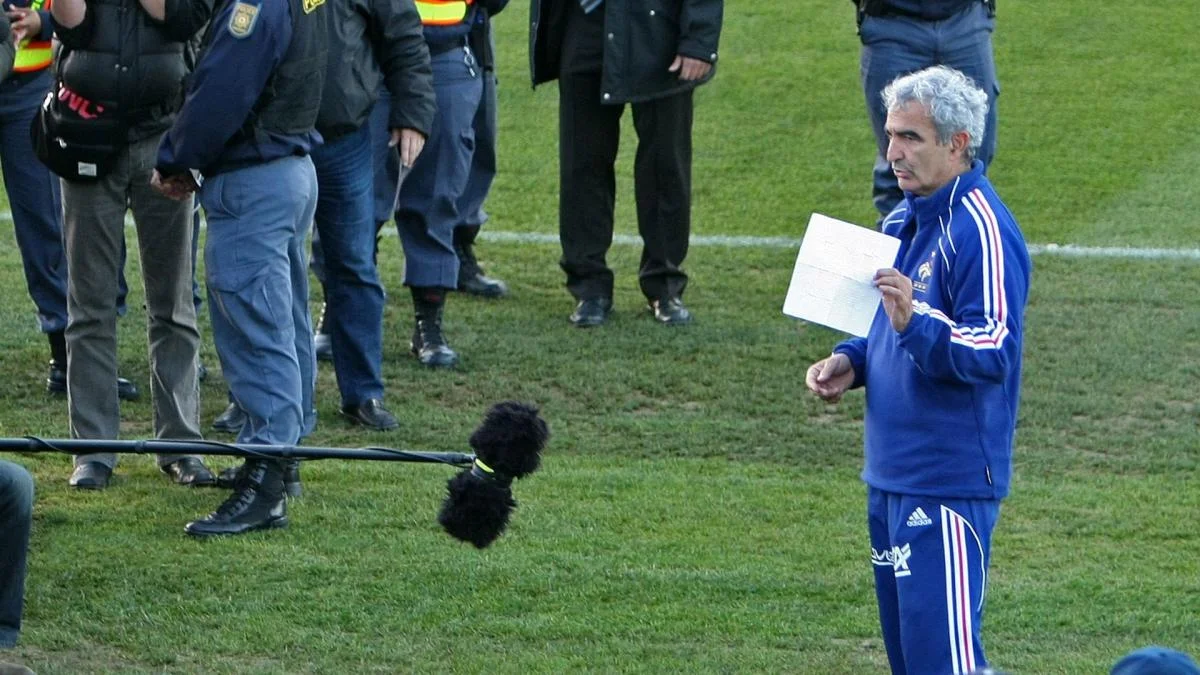 Netflix répond à Raymond Domenech