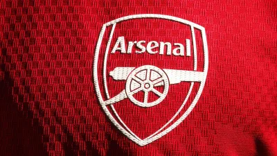 Arsenal : le nouveau maillot domicile 2026-27 entre en scène