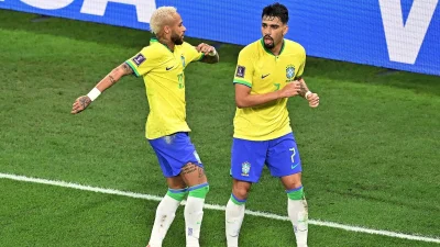 Neymar s’effondre en larmes lors de l’hymne du Brésil