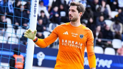 Kevin Trapp veut continuer au Paris FC… avec Antoine Kombouaré