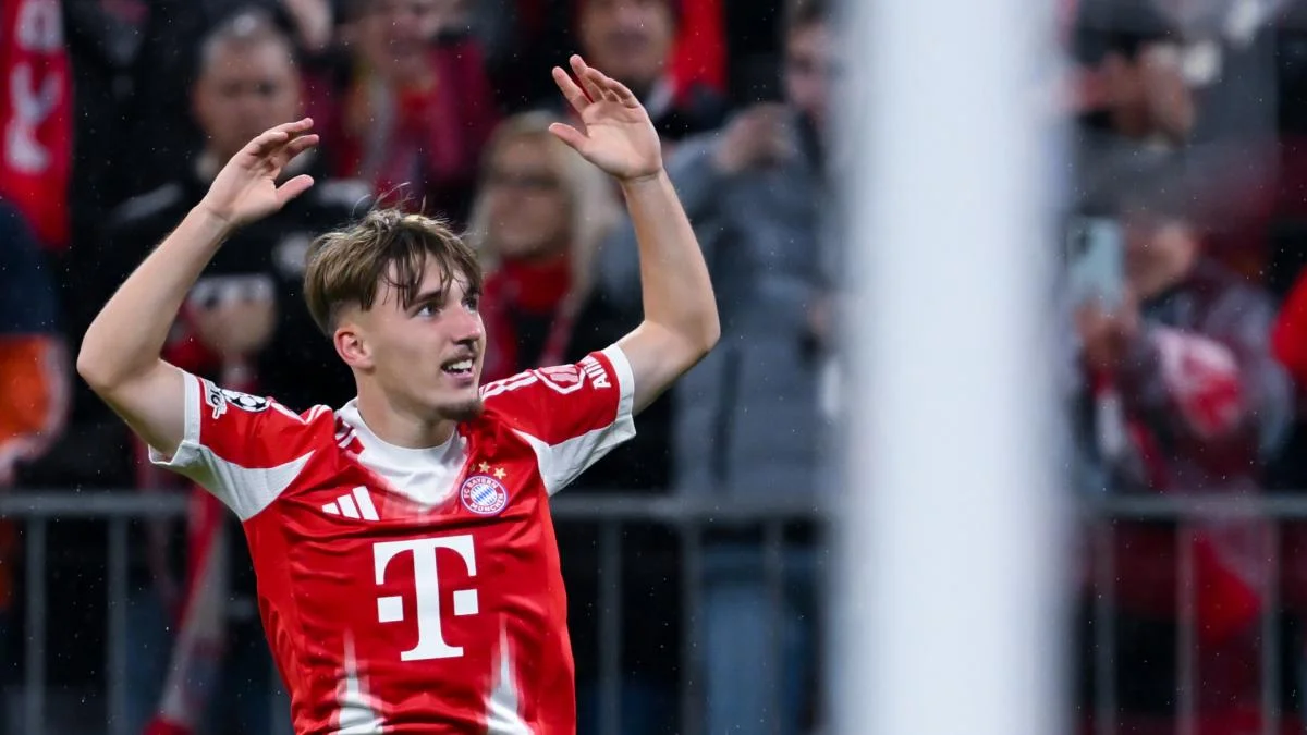 Lennart Karl fait polémique en Allemagne avec un maillot des Bleus