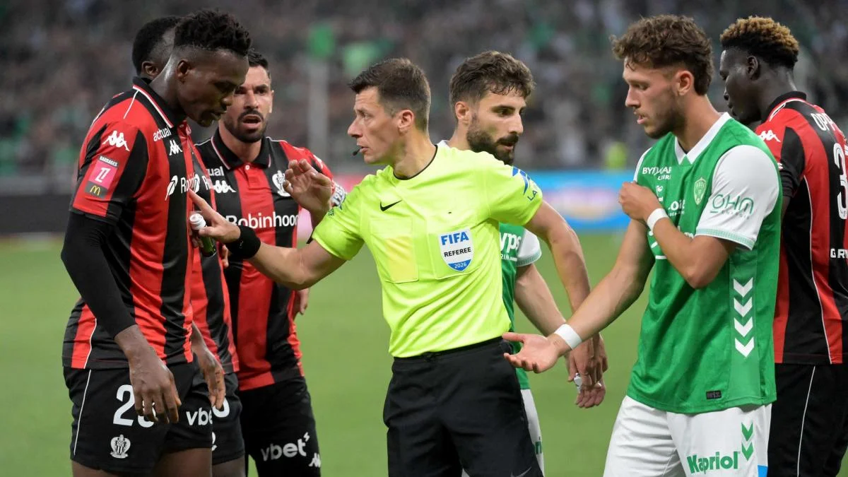 Barrages L1-L2 : l’ASSE et l’OGC Nice se neutralisent, tout va se jouer au match retour !