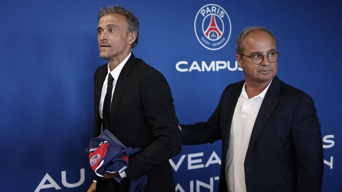 Le PSG lâche une offre de 120 M€ et 2 joueurs pour une recrue star 