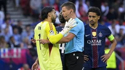 PSG - Arsenal : la presse anglaise refuse de dézinguer l’arbitrage de Daniel Siebert