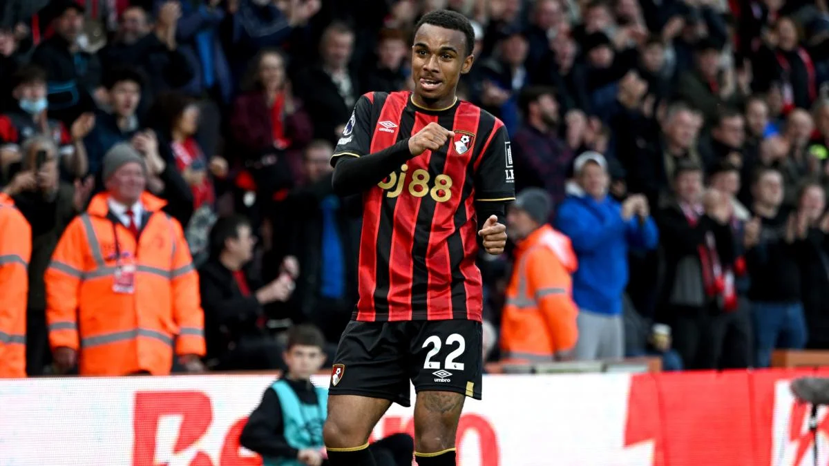 Le PSG s’intéresse au dossier Éli Junior Kroupi !
