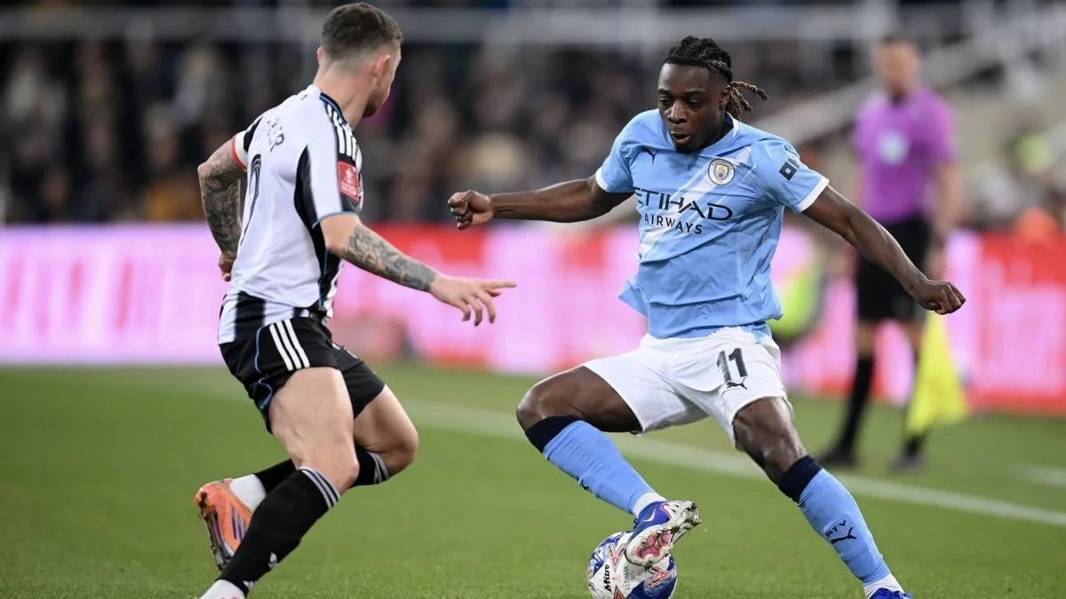 Manchester City : Jérémy Doku en négociations avancées pour prolonger 