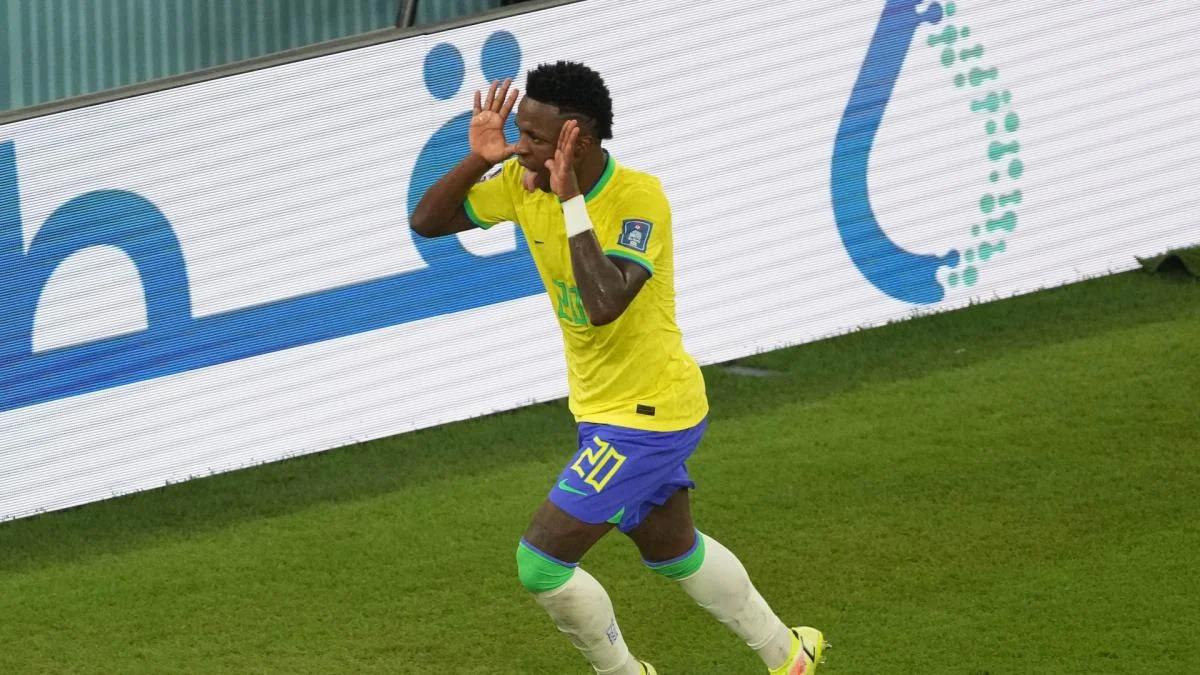 Brésil : Vinicius Jr prend la défense de son ex