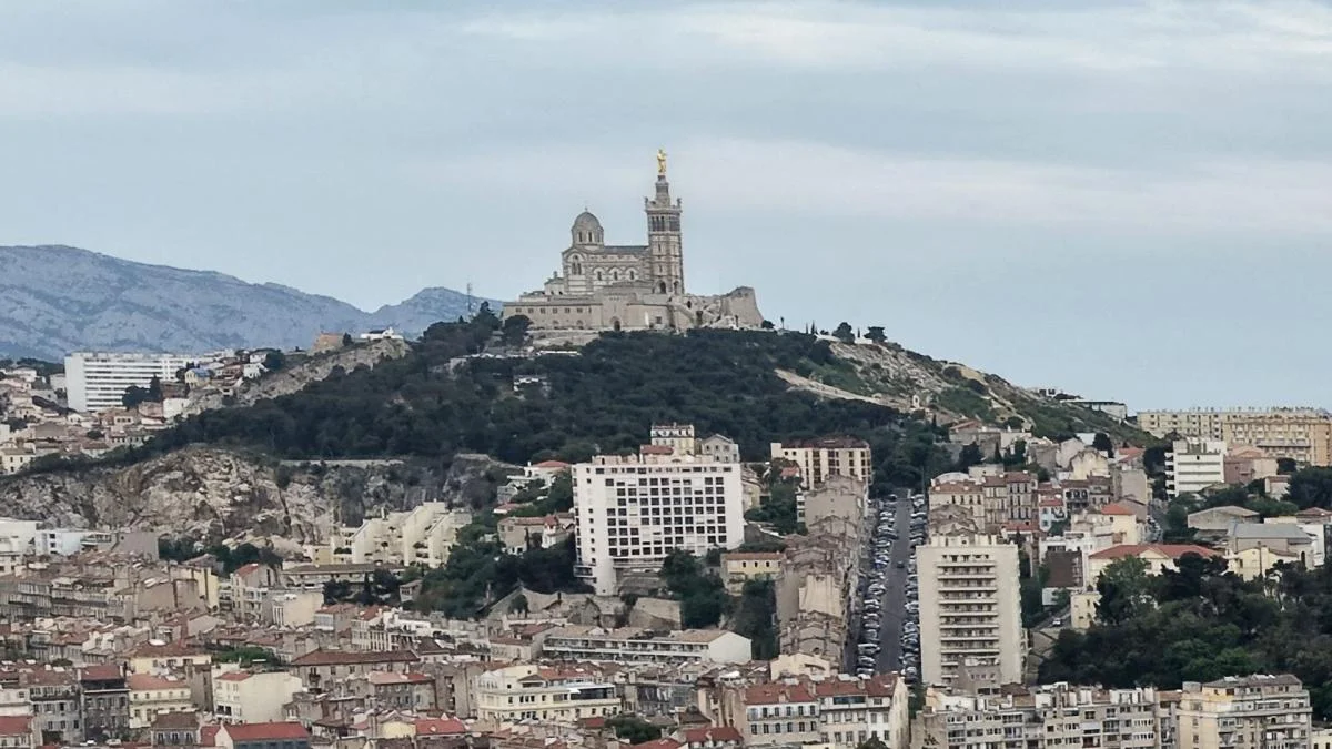 Une famille de fans du PSG menacée et exfiltrée du Vieux-Port à Marseille