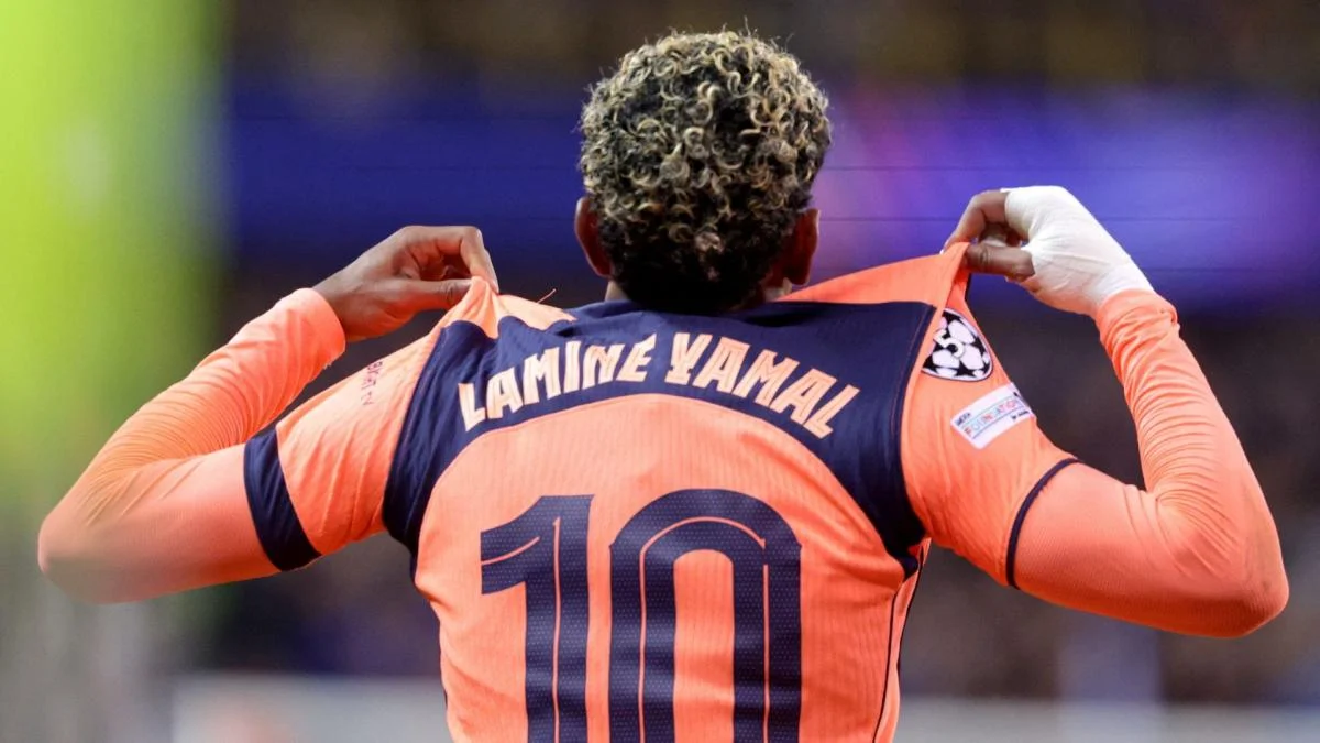 Quand Lamine Yamal et Ronaldinho partagent des jongles pour McDo au Japon