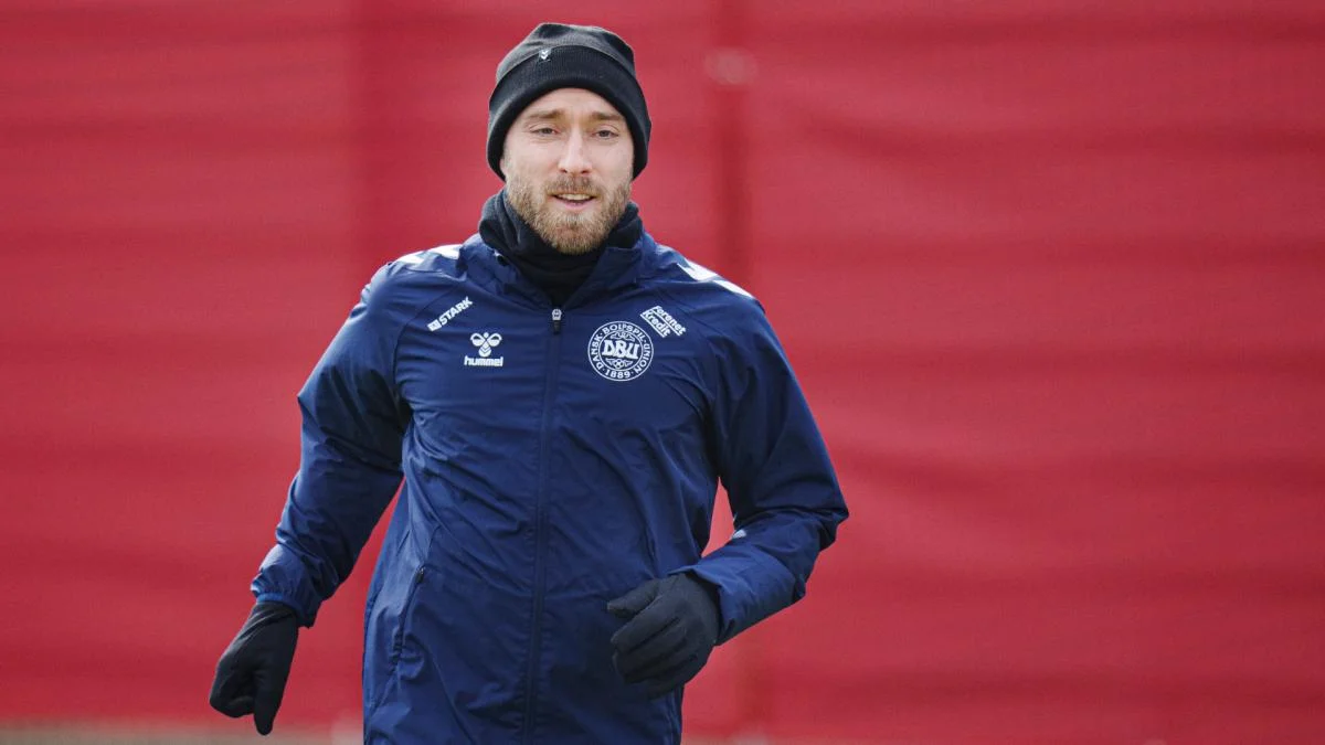 Christian Eriksen s’écroule en plein match avec le Danemark