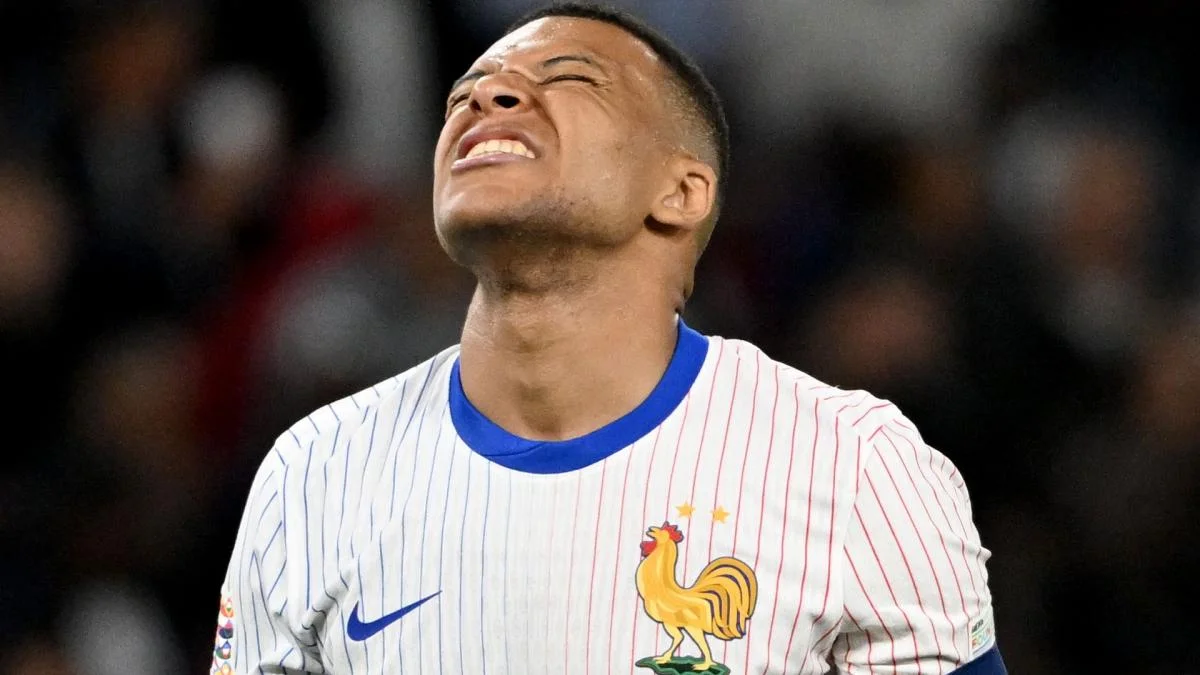 «Il faut dire à Mbappé qu’il n’est pas Neymar» : Kylian Mbappé taclé par Johan Micoud