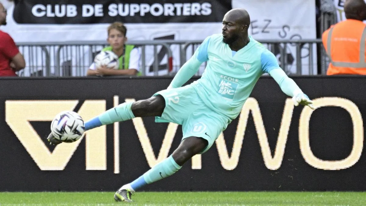 Lens : l’avenir d’Hervé Koffi totalement relancé
