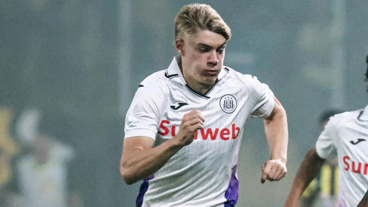 Le Paris FC avance bien pour une grande pépite belge à 25 M€