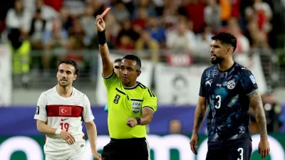 CdM 2026 : grande première, Almiron expulsé pour s’être caché la bouche