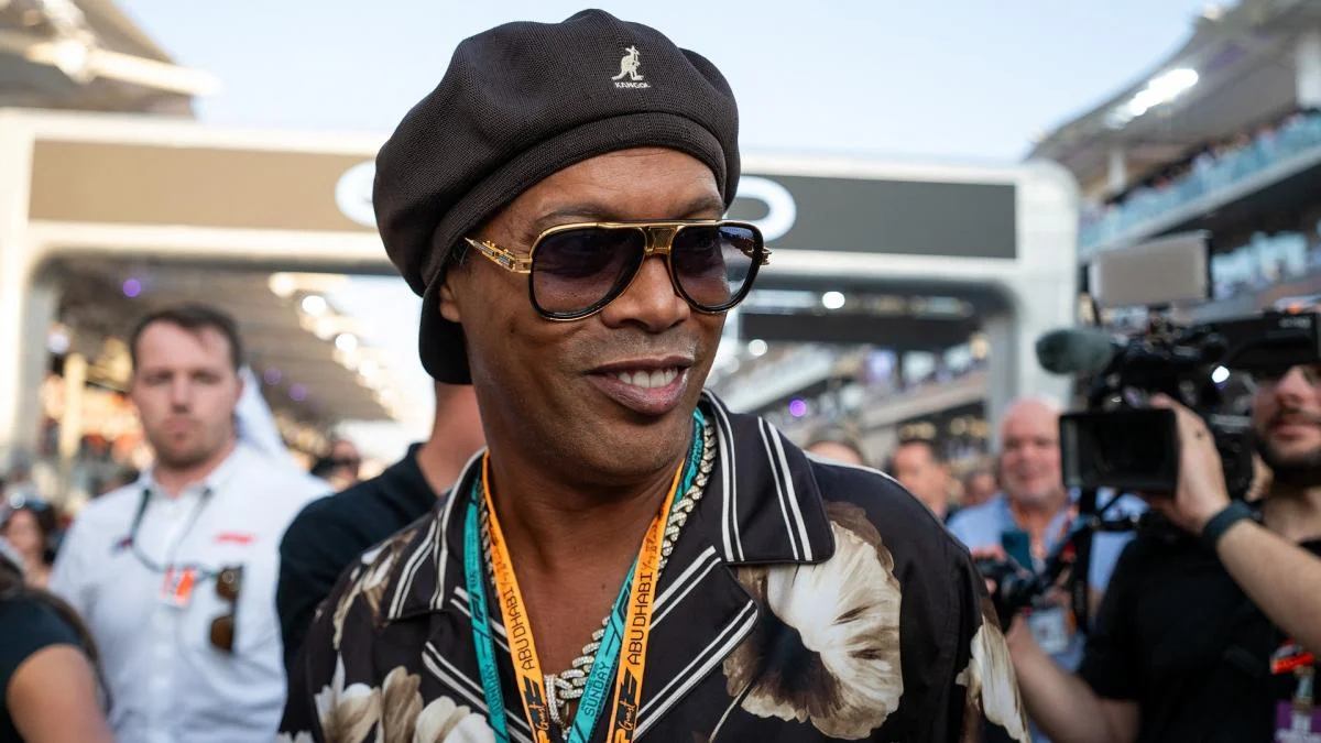 La mystérieuse arrivée de Ronaldinho à Ravenna laisse l’Italie sous le choc