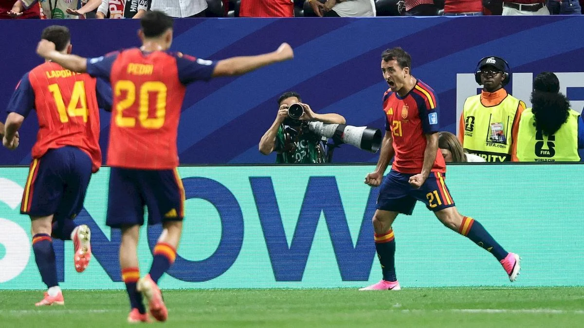 Espagne : le joli mouvement collectif sur le doublé de Mikel Oyarzabal