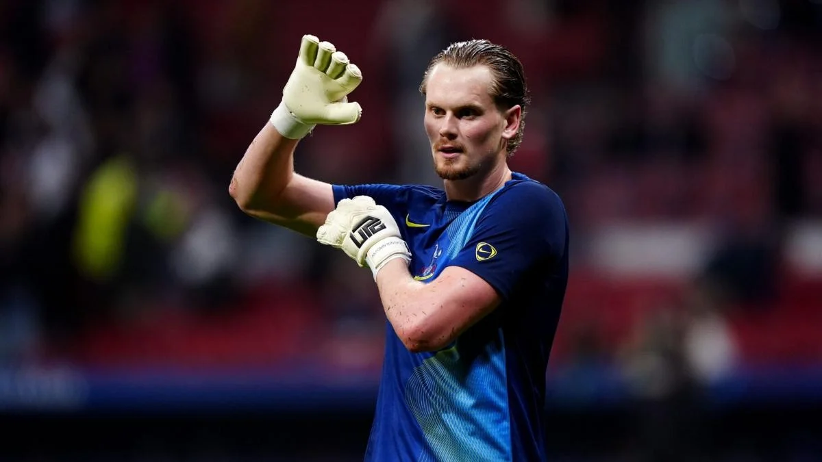 Tottenham va prolonger Antonin Kinsky