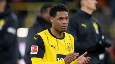 OL : Julien Duranville fait ses adieux au Borussia Dortmund