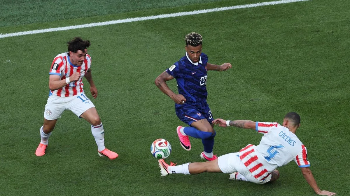 Coupe du Monde 2026 : les excès des Paraguayens face aux Bleus scandalisent tout le monde