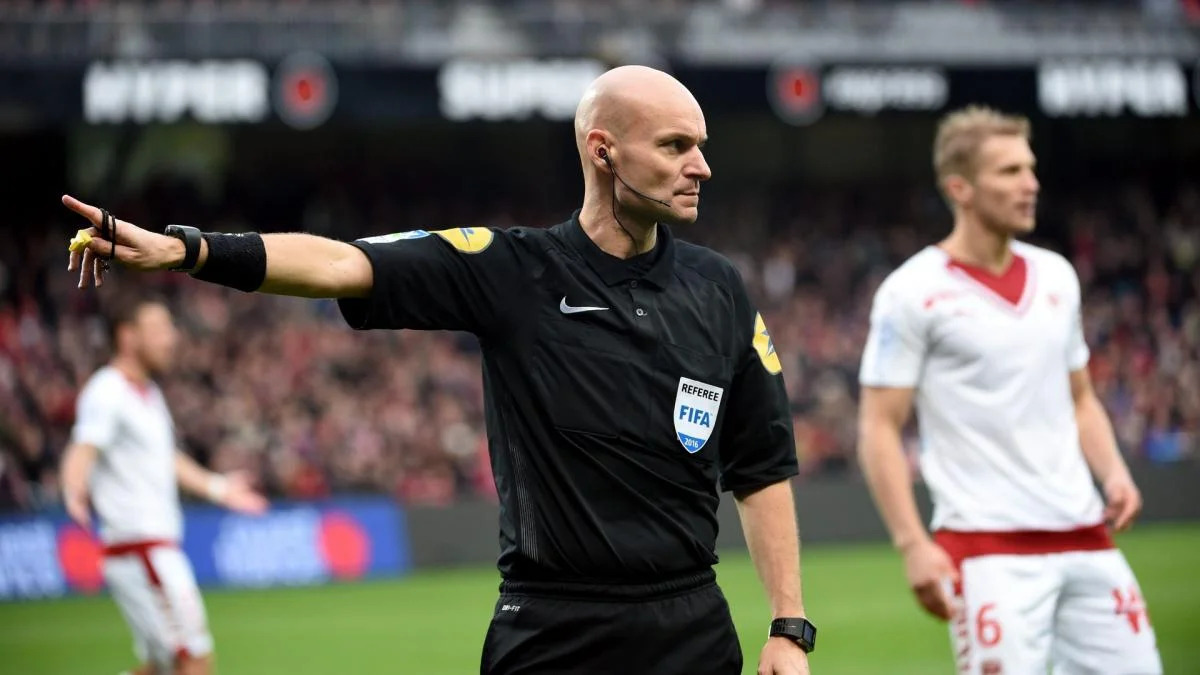 Coupe du Monde 2026 : Tony Chapron dézingue l’arbitre de Paraguay-France