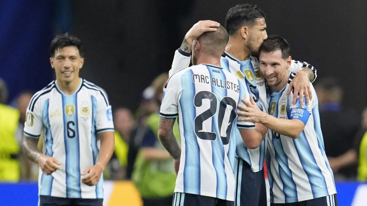Coupe du Monde 2026, Argentine : Paredes et Julian Alvarez rendent hommage à Lionel Messi
