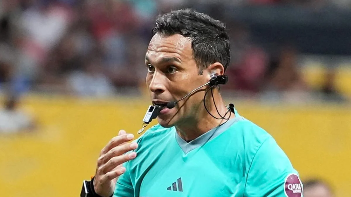 Les Bleus réagissent à la nomination remarquée de l’arbitre argentin Facundo Tello pour le choc France-Maroc