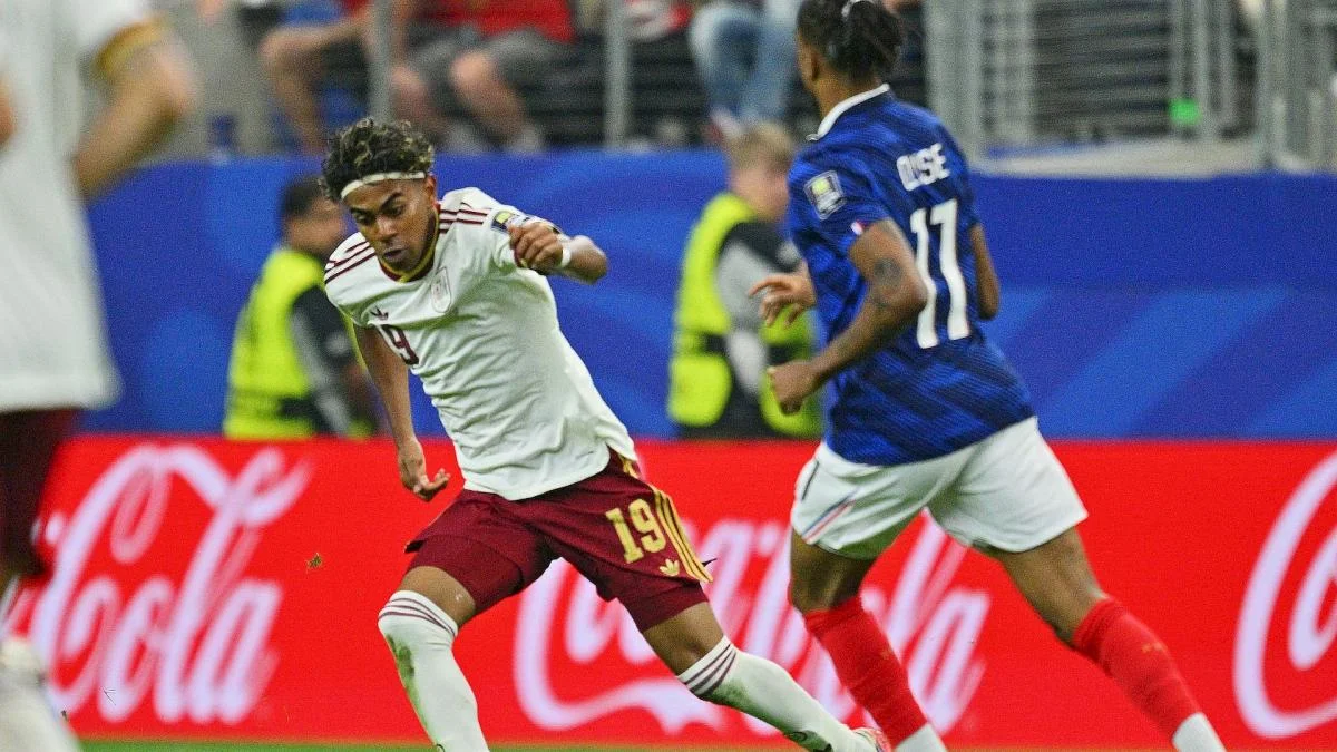 Lamine Yamal poursuit sa série incroyable face à Kylian Mbappé