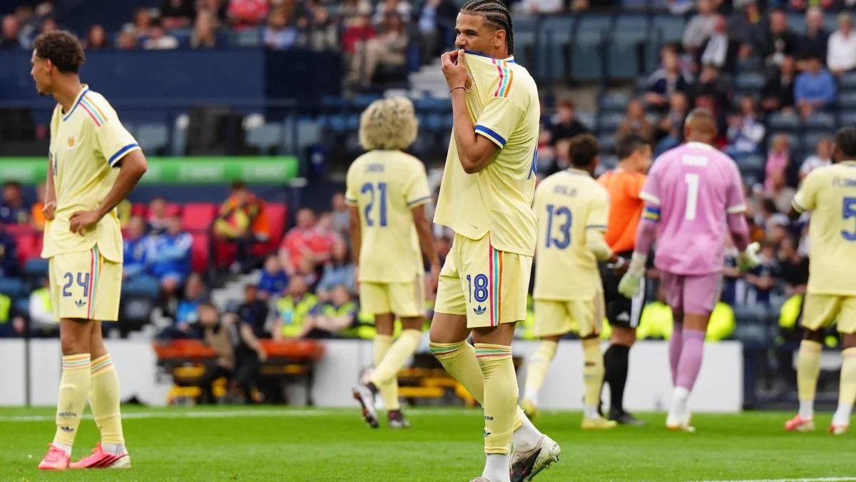 Lens insiste fortement pour Armando Obispo