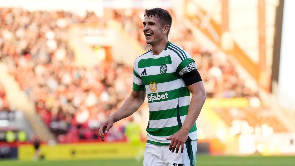 Le RC Lens s’offre Maik Nawrocki 