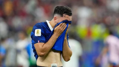 Équipe de France : Rayan Cherki se fait totalement détruire