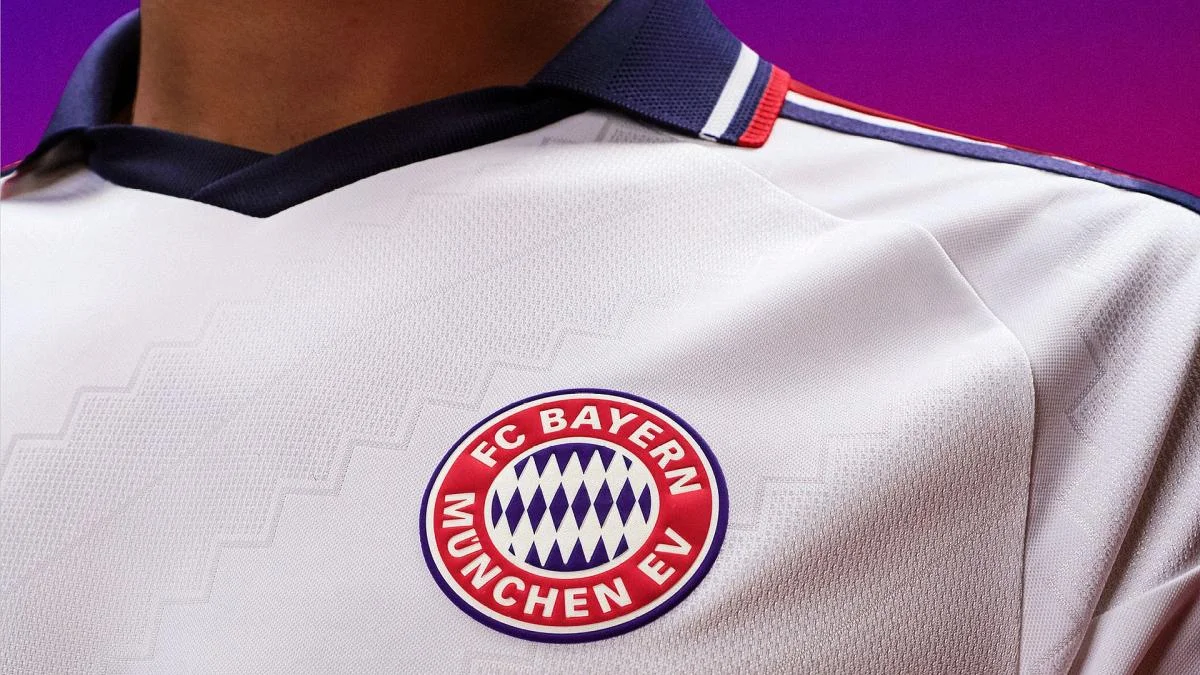 Le Bayern Munich dévoile son nouveau maillot extérieur 2026/2027