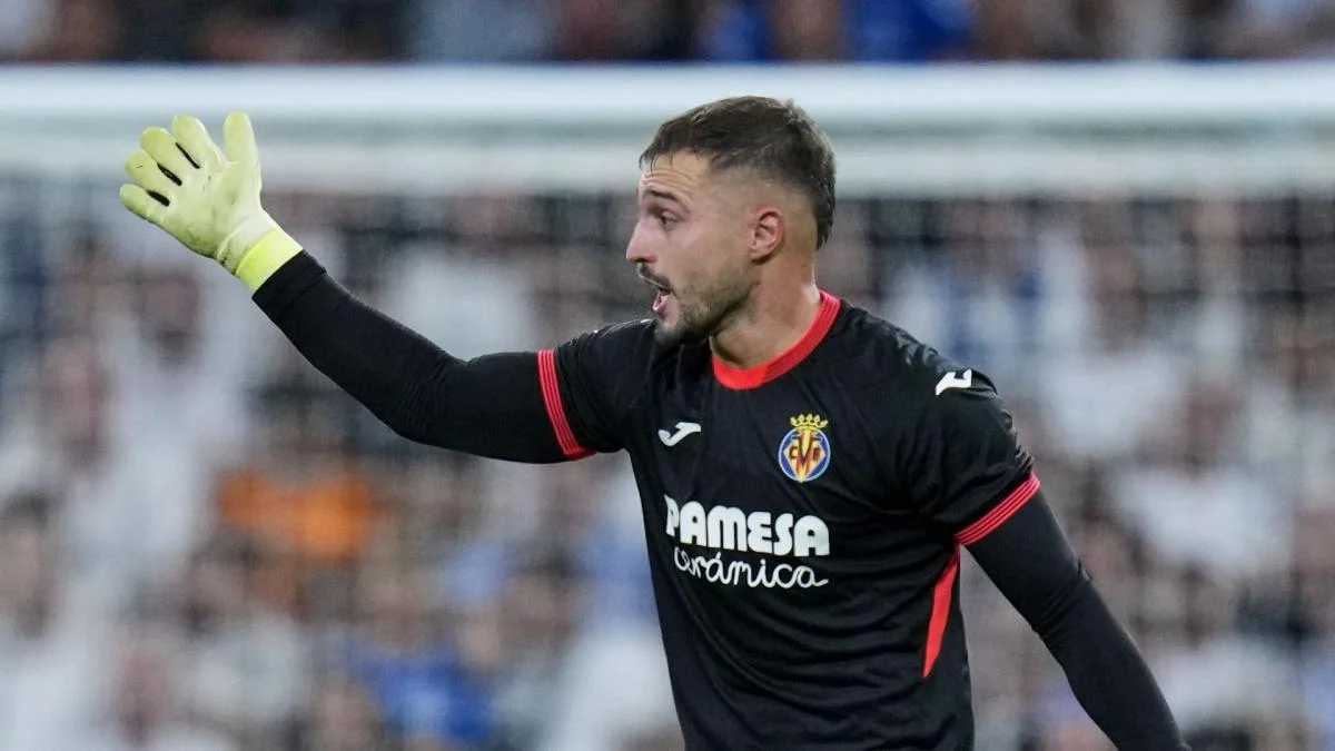 Villarreal prête Arnau Tenas à Majorque