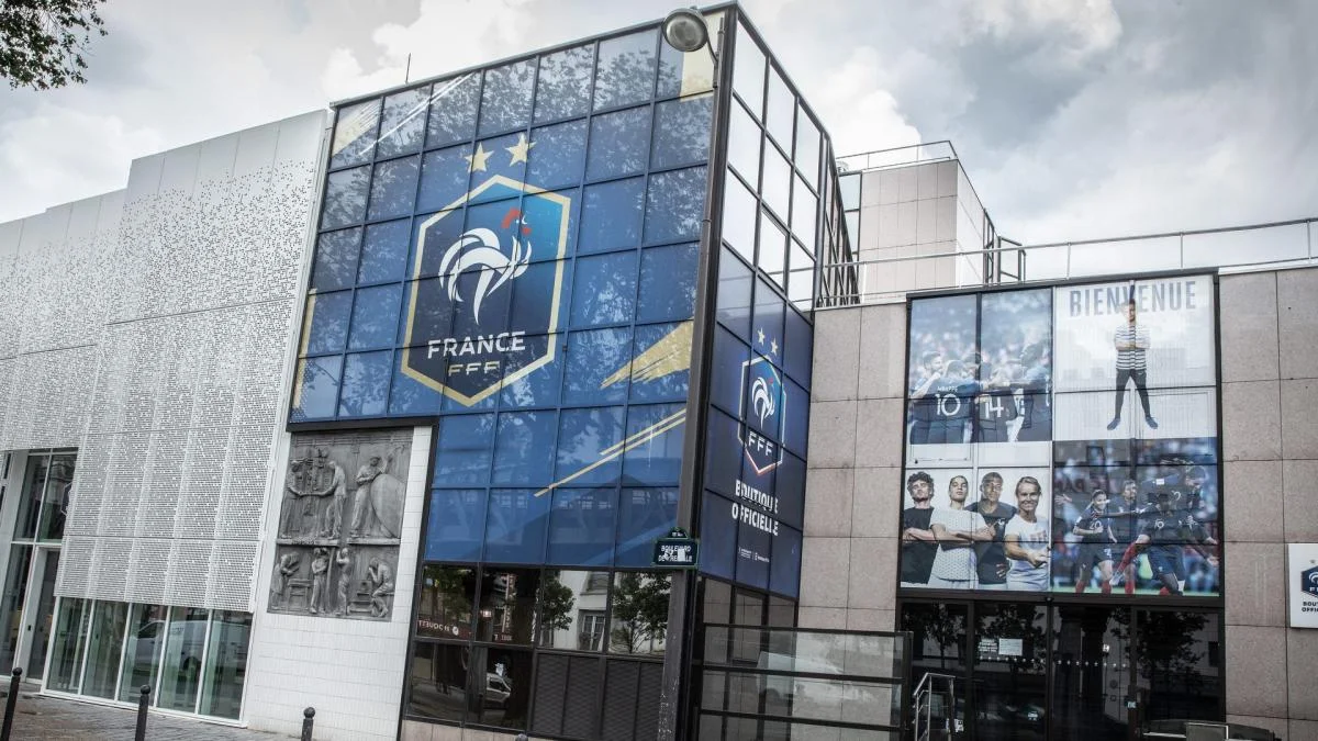 L’ancien formateur de Désiré Doué arrive à la FFF