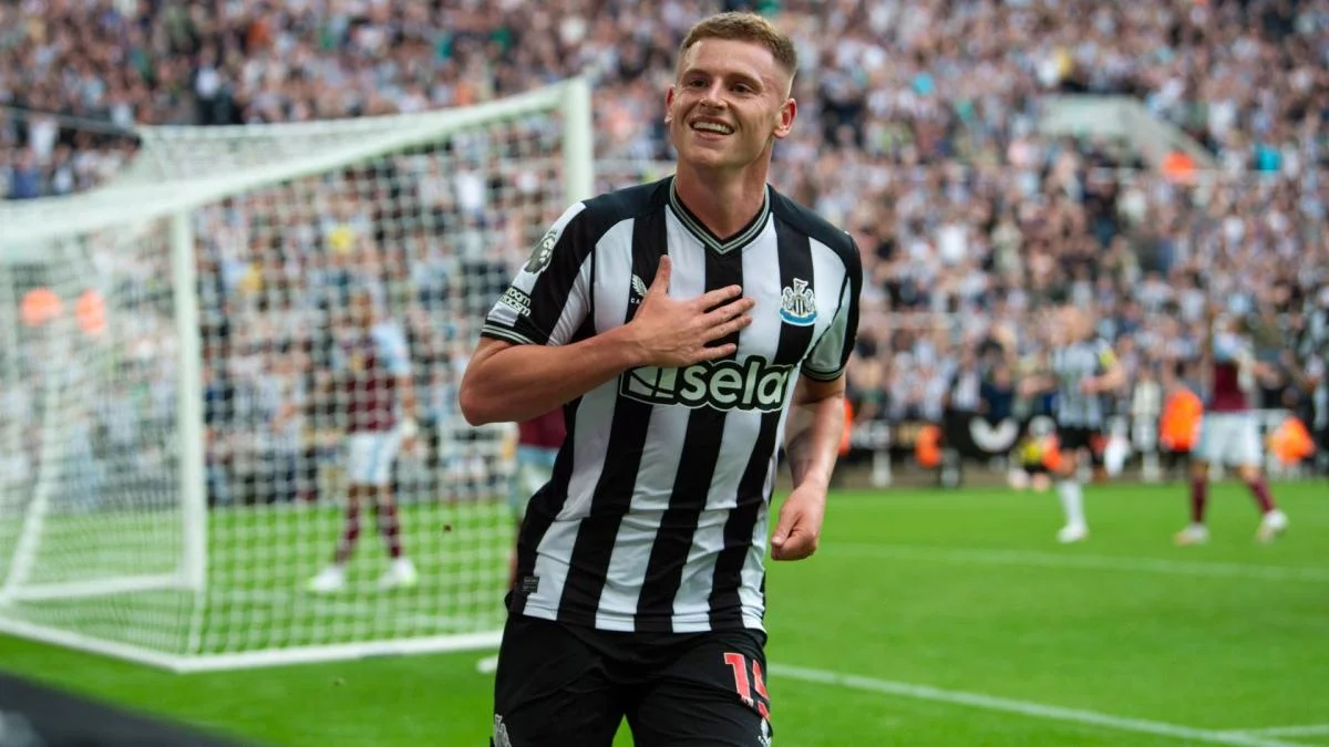 Harvey Barnes prolonge à Newcastle