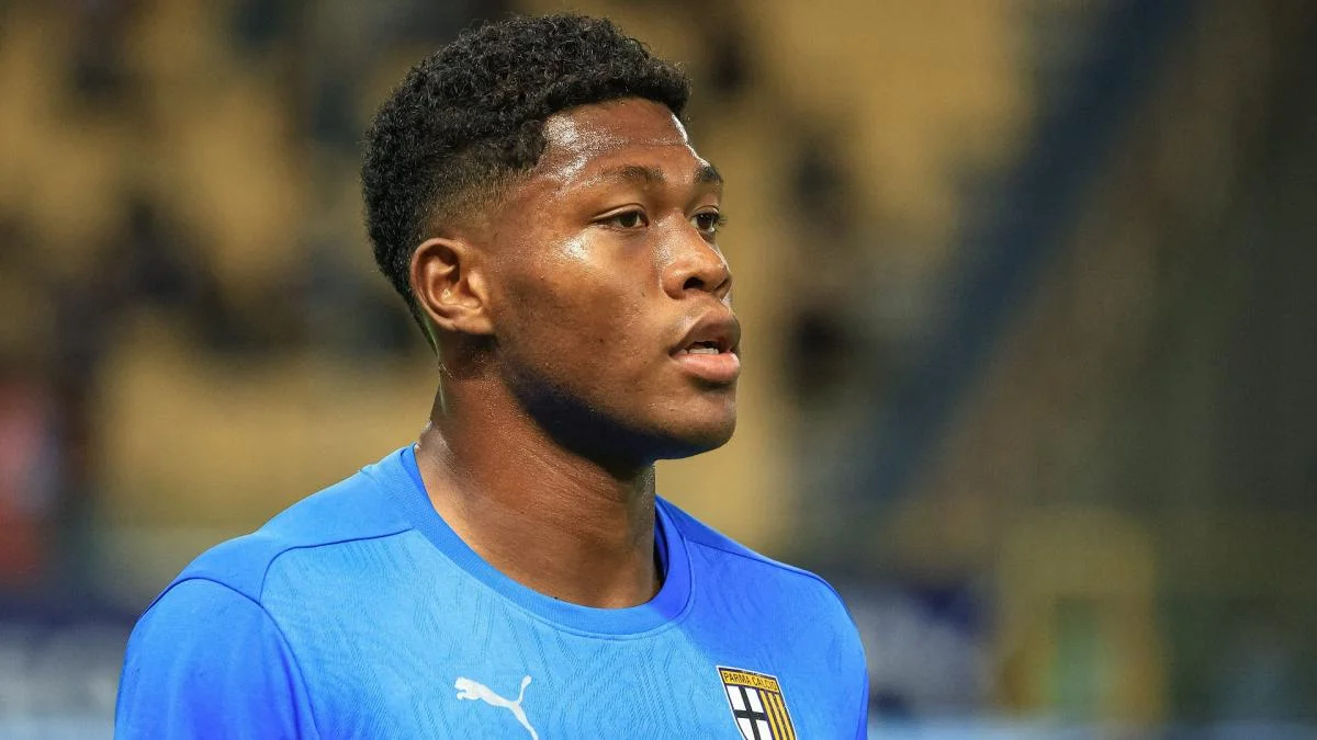 PSG : pourquoi Zion Suzuki serait la recrue parfaite pour Matvey Safonov