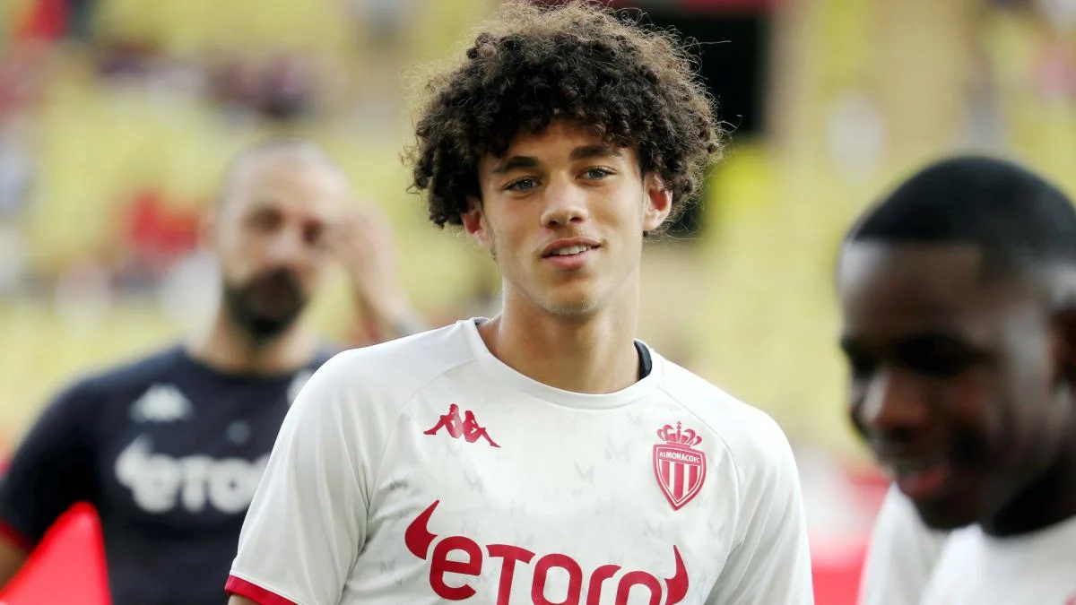 PSG : Luis Enrique est déjà fan de Maghnes Akliouche