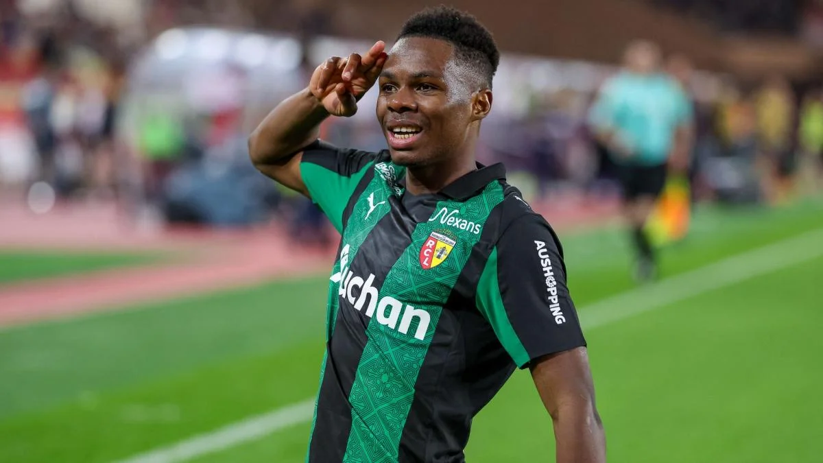 Lens boucle avec Brentford le transfert record de Mamadou Sangaré