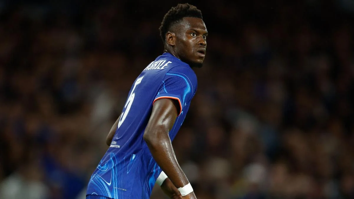 Accord proche entre Chelsea et Naples pour Benoît Badiashile
